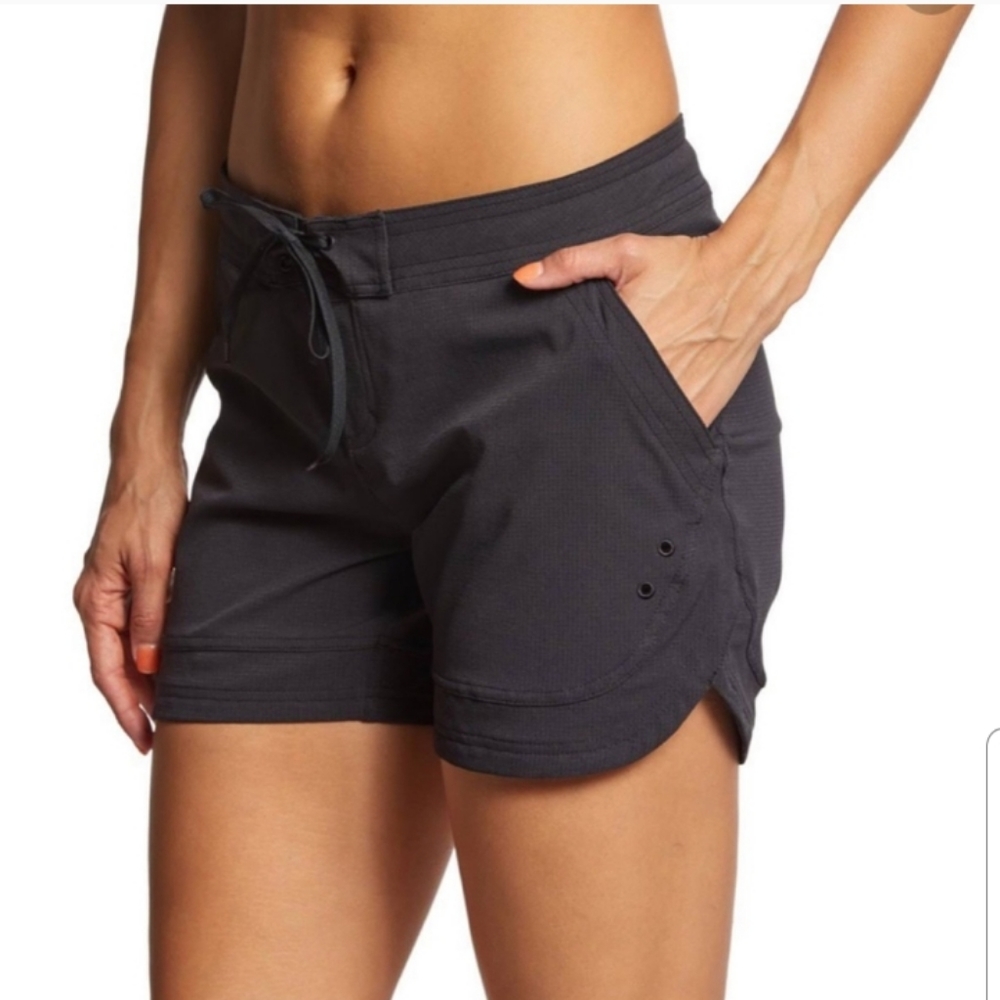 Prana Ebelie Black Board Shorts XS